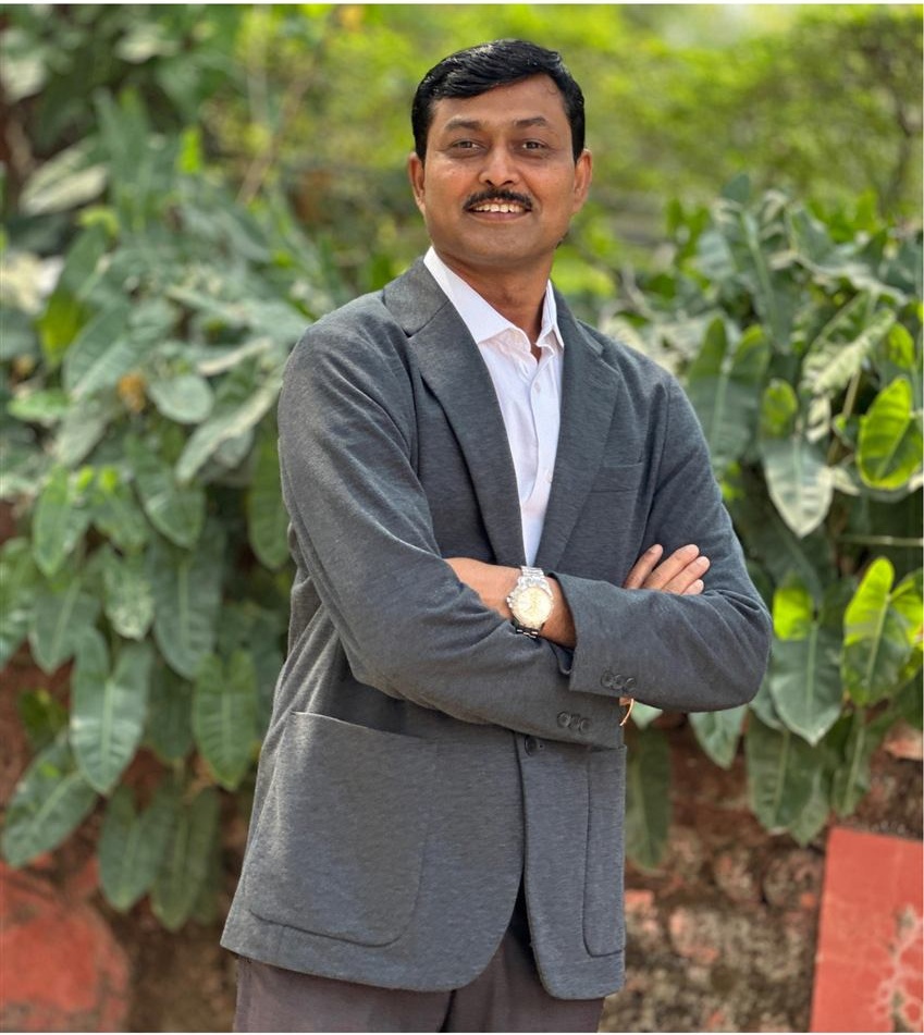 Dr. Rahul Dinkarrao Dhoble